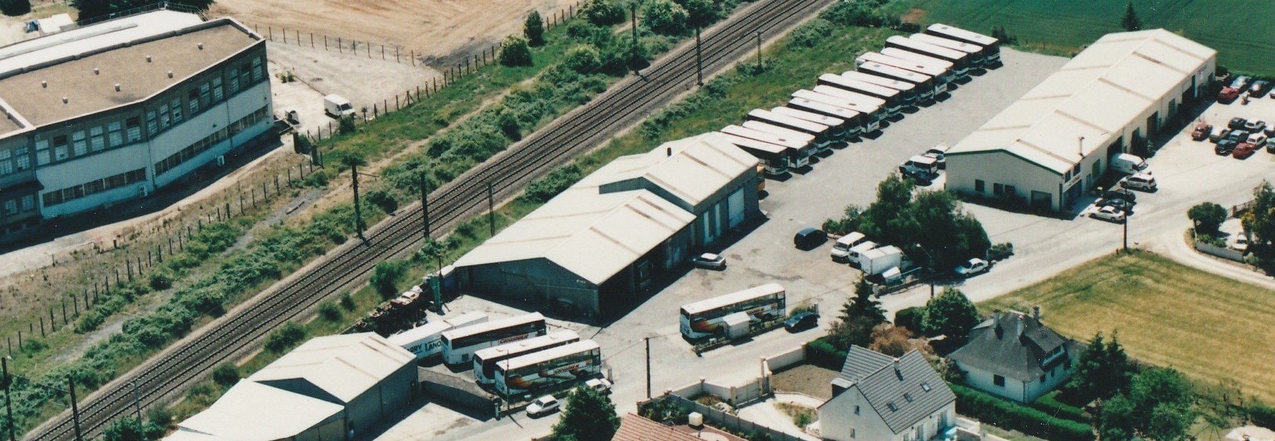 vue aerienne entrepot entreprise cars Crosnier